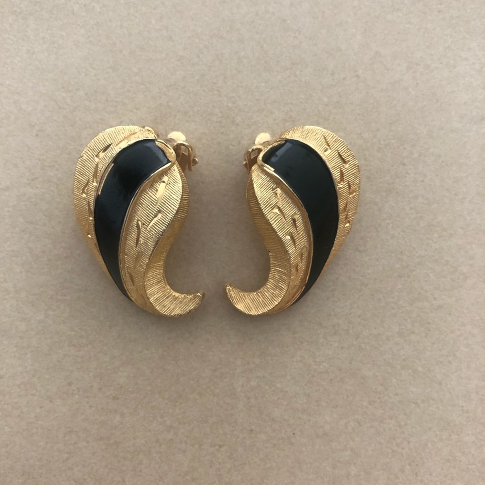 Kramer Vintage Enamel & Goldtone Earrings